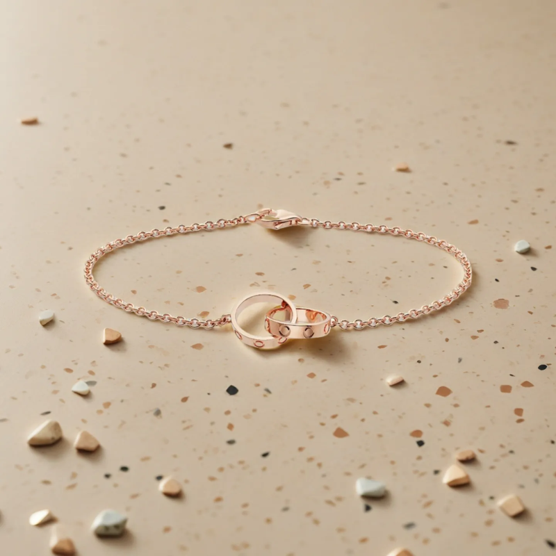 Classic Interlocking Double Ring Bracelet | Elegant Engraved Motif Chain