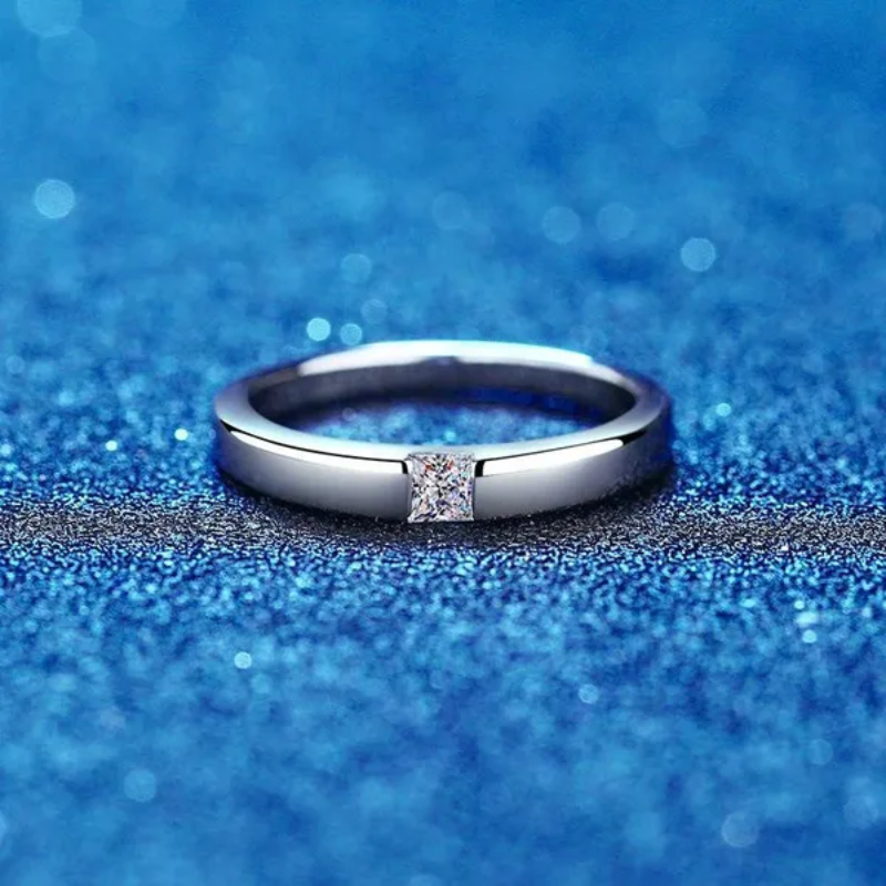 S925 Sterling Silver Moissanite Ring – Unisex Princess Cut 0.30ct Geometric Solitaire Ring