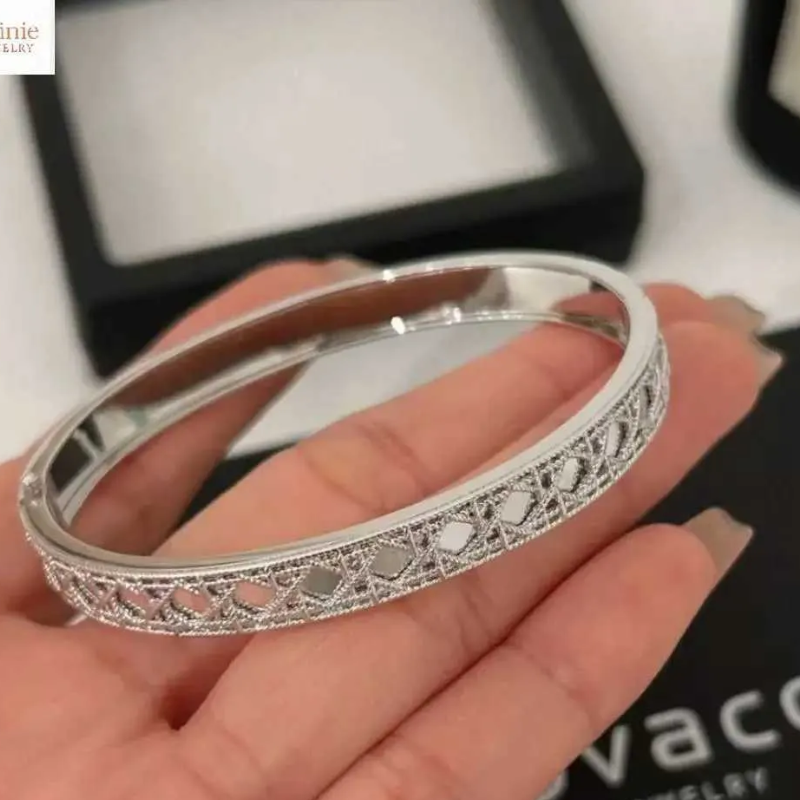 Luxury Cross Lattice Bangle Bracelet | Vintage Openwork Hinged Bracelet for Women